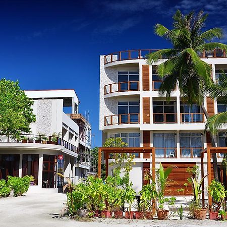 Velana Beach Hotel Maldives Maafushi Esterno foto