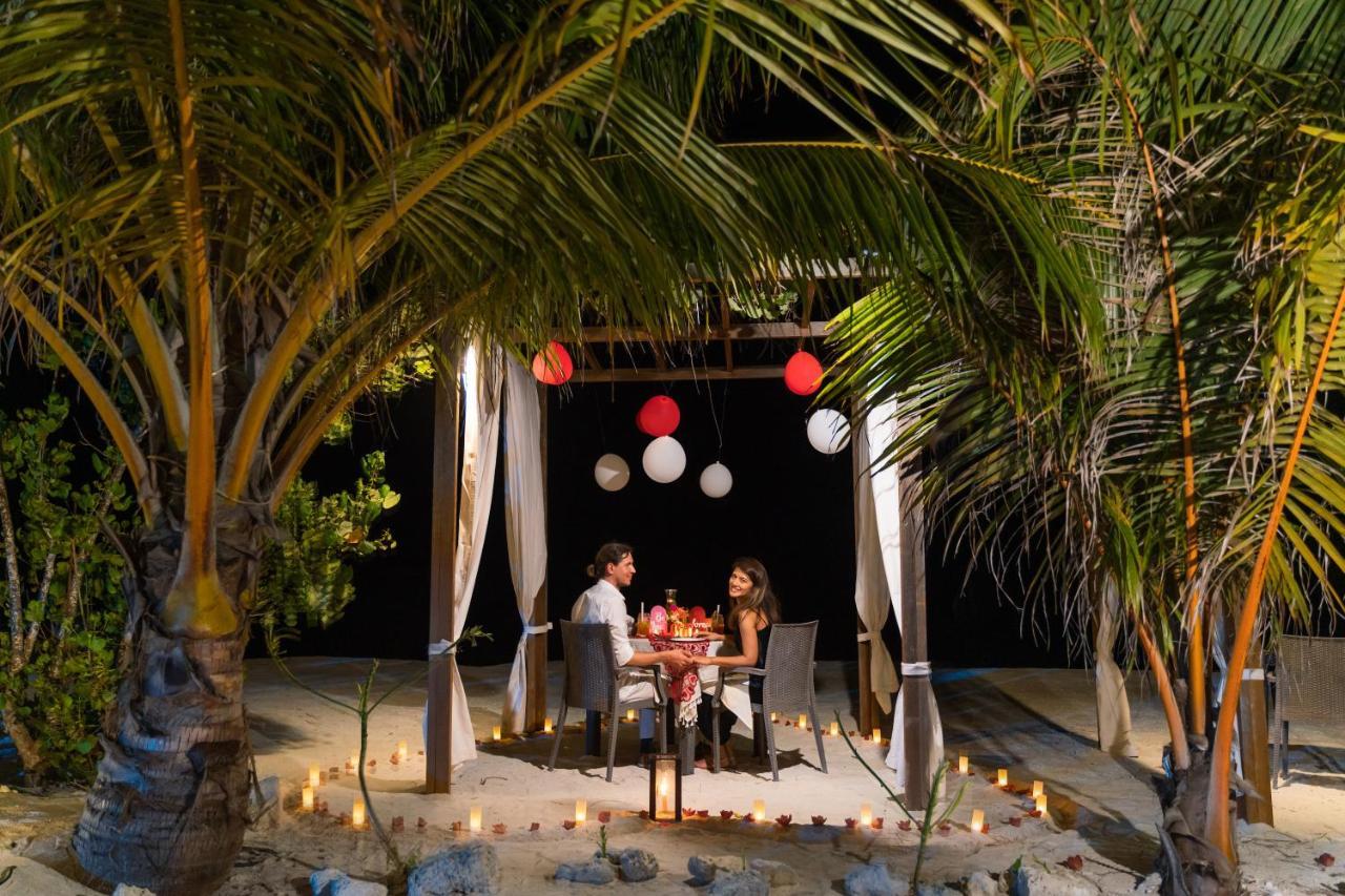 Velana Beach Hotel Maldives Maafushi Esterno foto