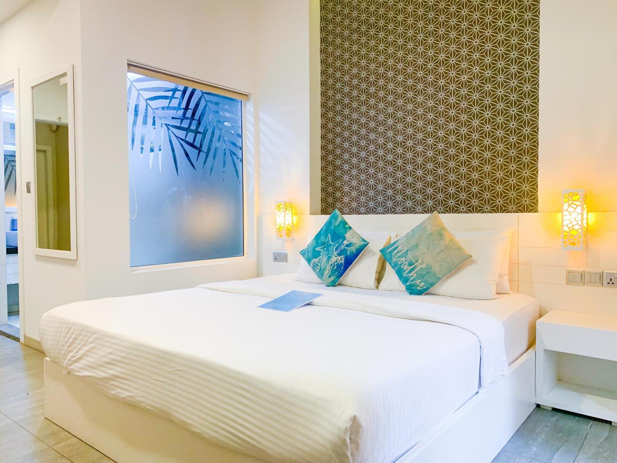 Velana Beach Hotel Maldives Maafushi Esterno foto